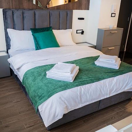 9 Nine - Luxury Apartments & Suites Βελιγράδι Εξωτερικό φωτογραφία
